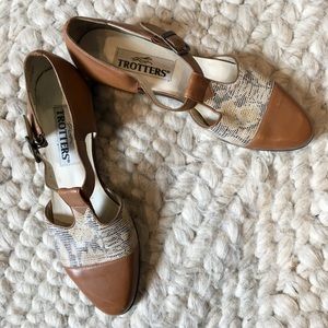 Trotters Beige Flat